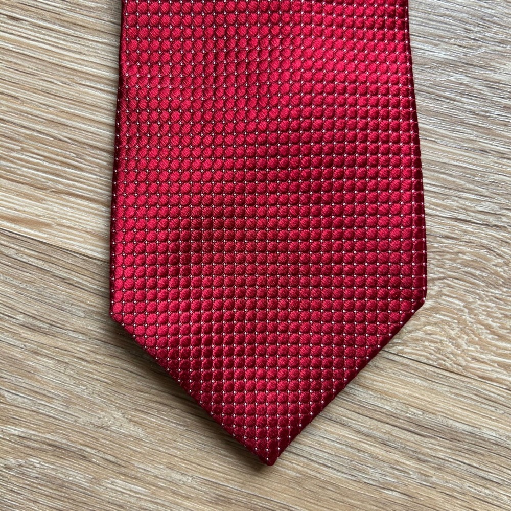 Jones New York Mens Red Textured Silk Necktie Classic Geometric Pattern Tie
